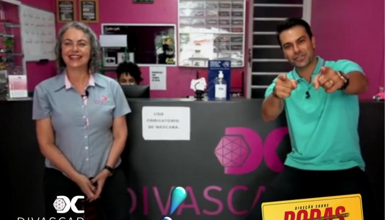 [Divas car no Direção Sobre Rodas]